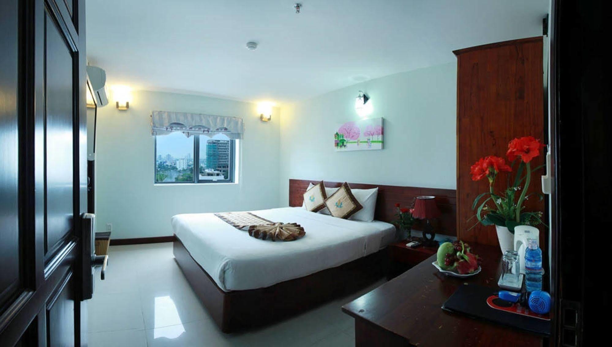 Luna Diamond Hotel Da Nang Zewnętrze zdjęcie